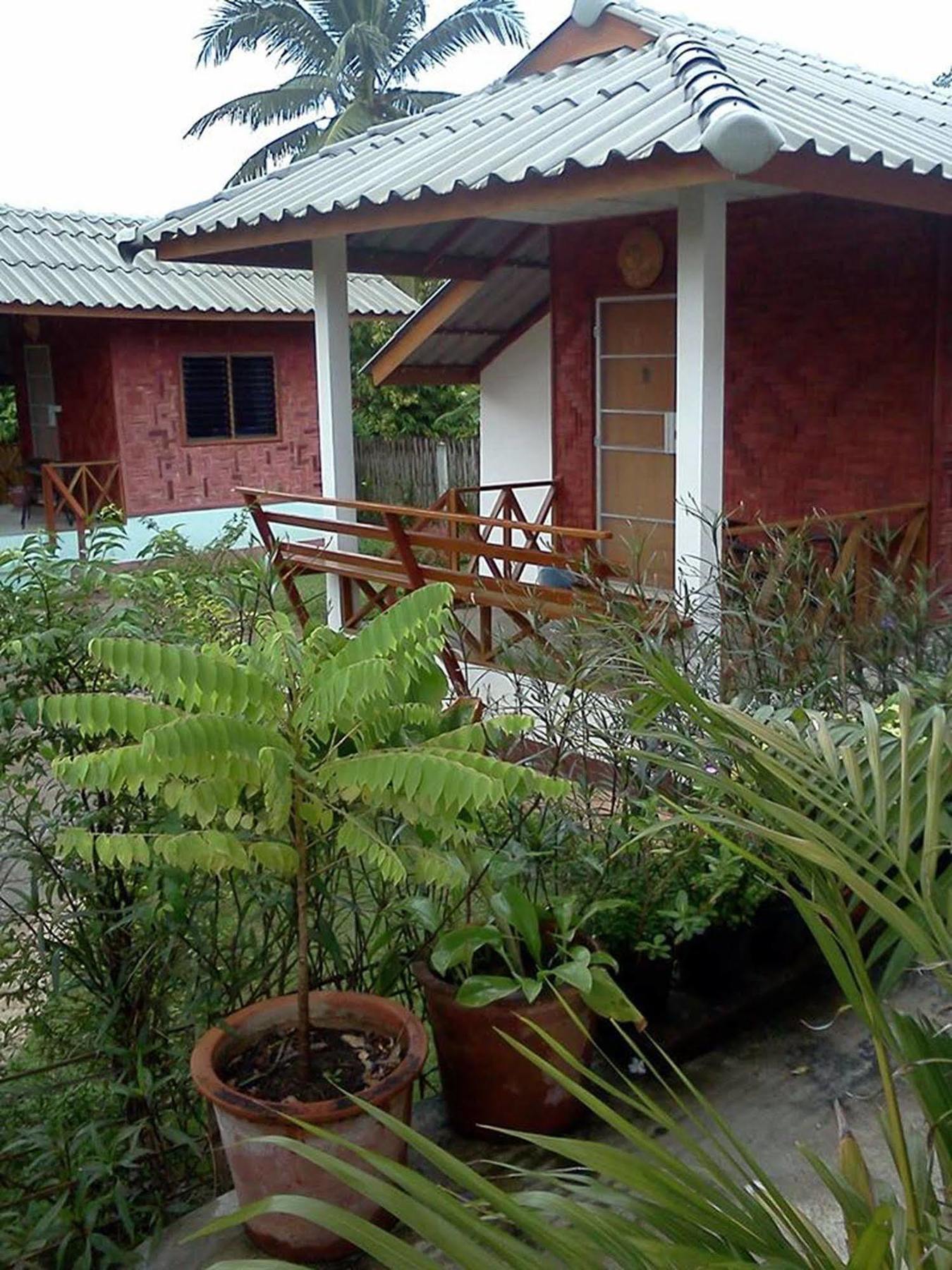 Sarm Mork Guest House Mae Hong Son Exterior photo